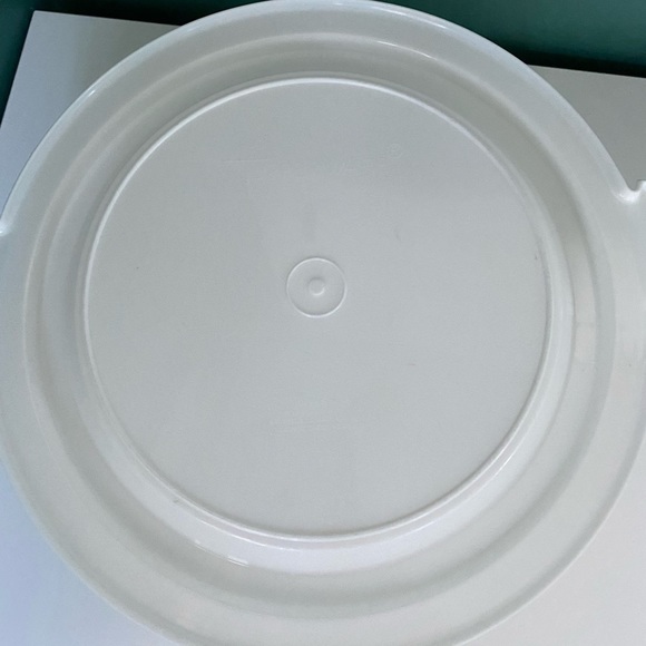 𝅺vintage TUPPERWARE 9” Pie Keeper With Cover Opaque Round  719-1 / 720-1 U.S.A. - Picture 6 of 10